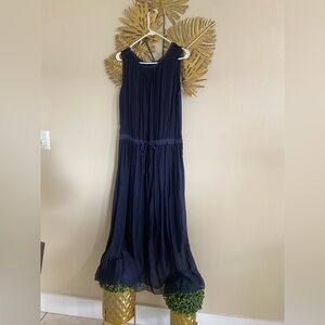 Chic Navy Sleeveless Maxi Dress